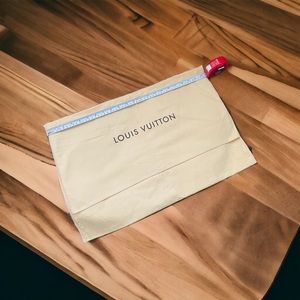 New Authentic Louis Vuitton Large Dustbag 21.5” x 15”
